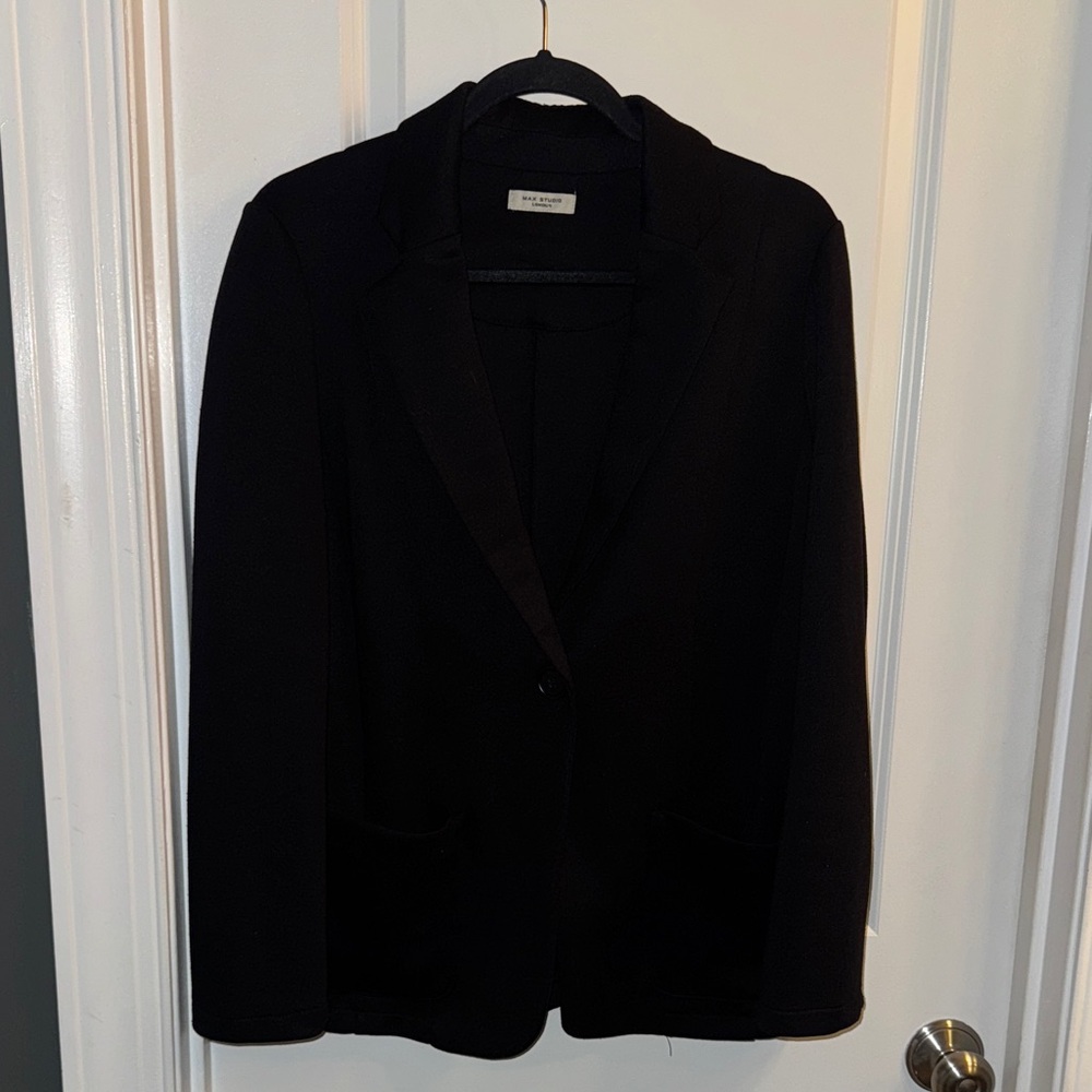 Super Soft Classic Black Women's Blazer